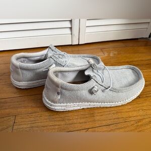 Light grey men hey dudes